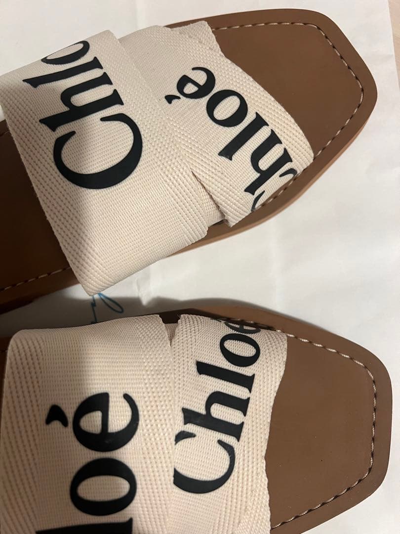 Chloé ロゴ入りサンダル ベージュ・ブラウン