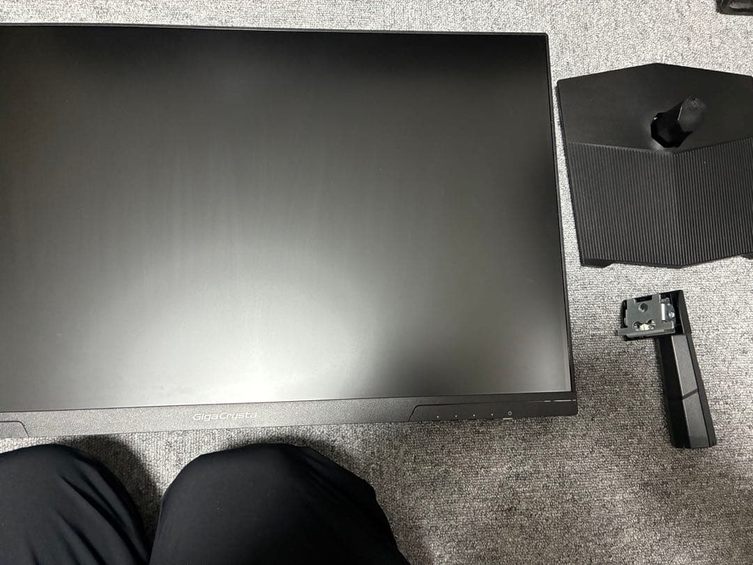 ディスプレイ・モニター本体 Giga Crysta