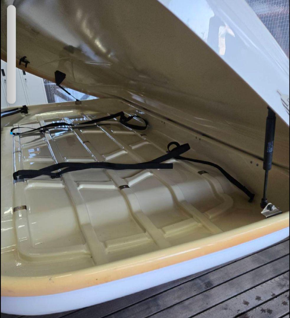 TERZO ホワイト ルーフボックス(鍵なし)