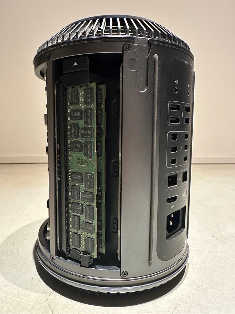MacPro Late2013 CPU2.7GHz12Core 64GB 訳アリ
