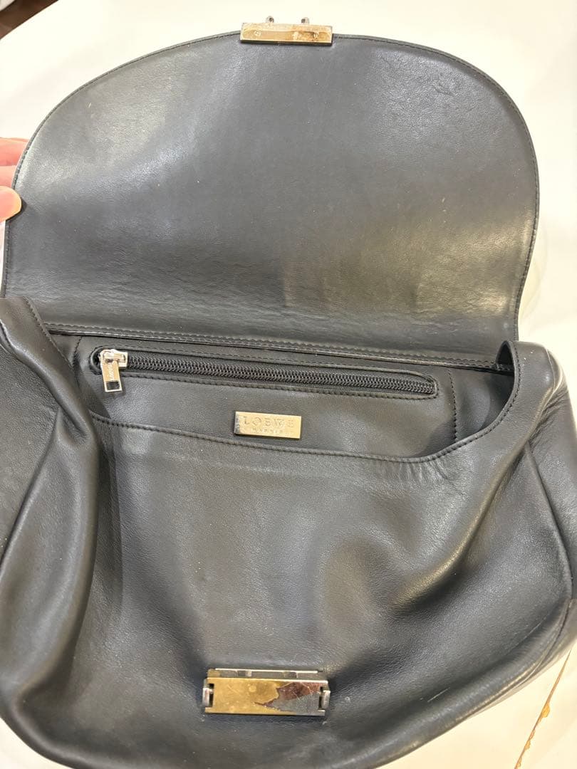 ロエベ レザーショルダーバッグ ブラック　難ありLOEWE