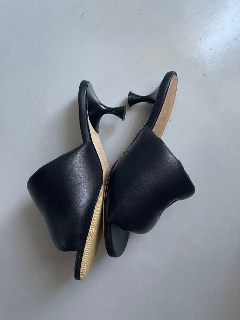 定価13.8万　ロエベ　アナグラム　パデッドミュール　36サイズ