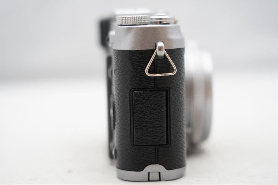 フジフィルム ファインピクス X100 23㎜ F=1:2 ASPH