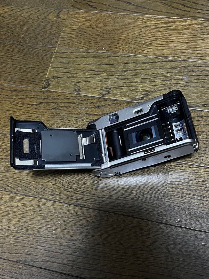 CONTAX TVsコンパクトフィルムカメラ