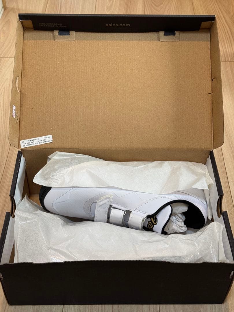 【新品未使用】28cm (白)アシックス/GOLDSTAGE TRAINER