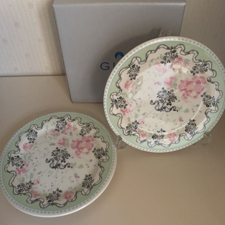 コンプリート♪新品未使用　ラデュレ×ジアン限定品　ポンパドゥール夫人