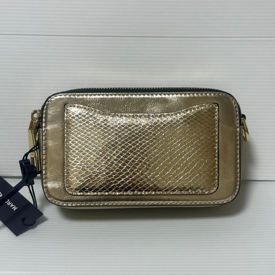 新品◆マークジェイコブス スナップショットショルダーバッグ ストライプゴールド