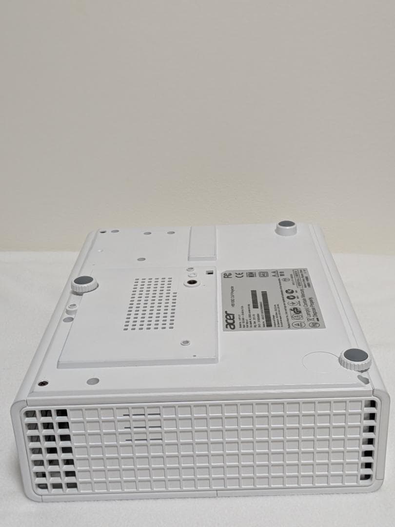 Acer　DLPプロジェクター　 H6510BD
