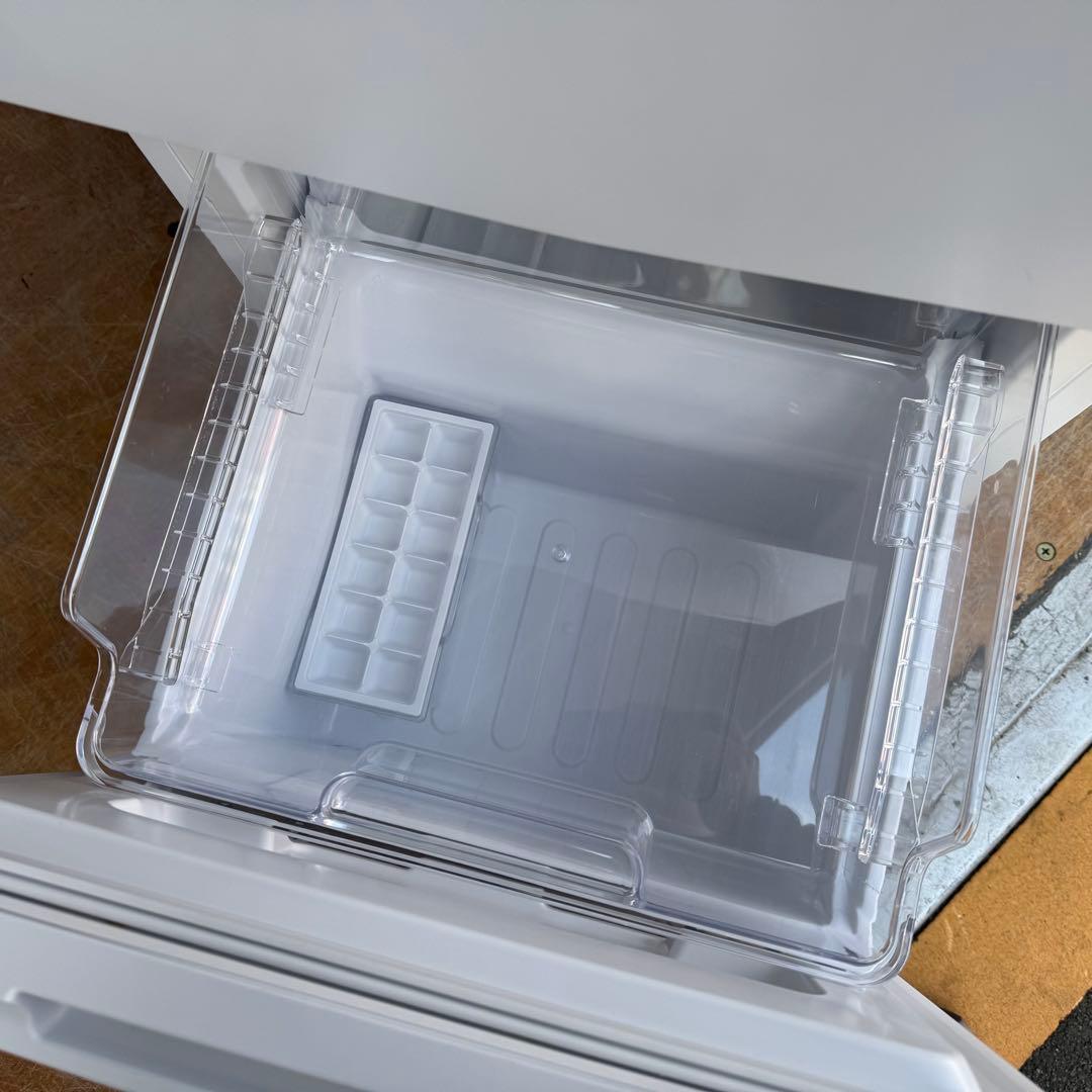 C7215★2022年製美品★シャープ冷蔵庫　右.左開き　マットホワイト　洗濯機