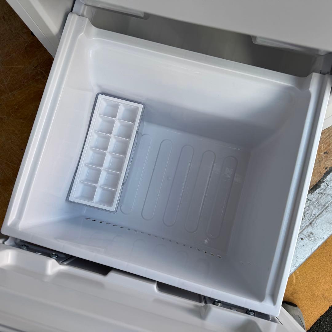 C7215★2022年製美品★シャープ冷蔵庫　右.左開き　マットホワイト　洗濯機