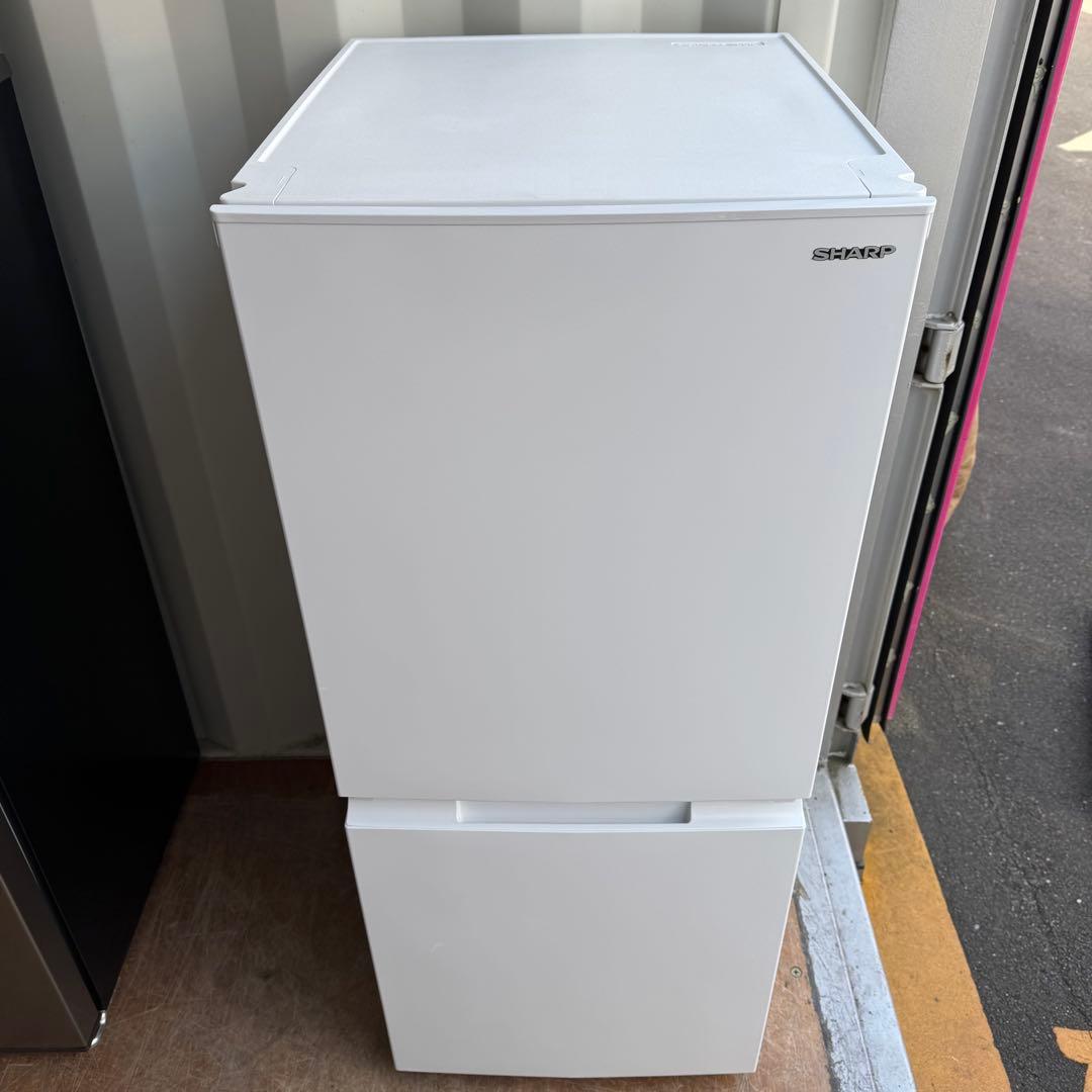 C7215★2022年製美品★シャープ冷蔵庫　右.左開き　マットホワイト　洗濯機
