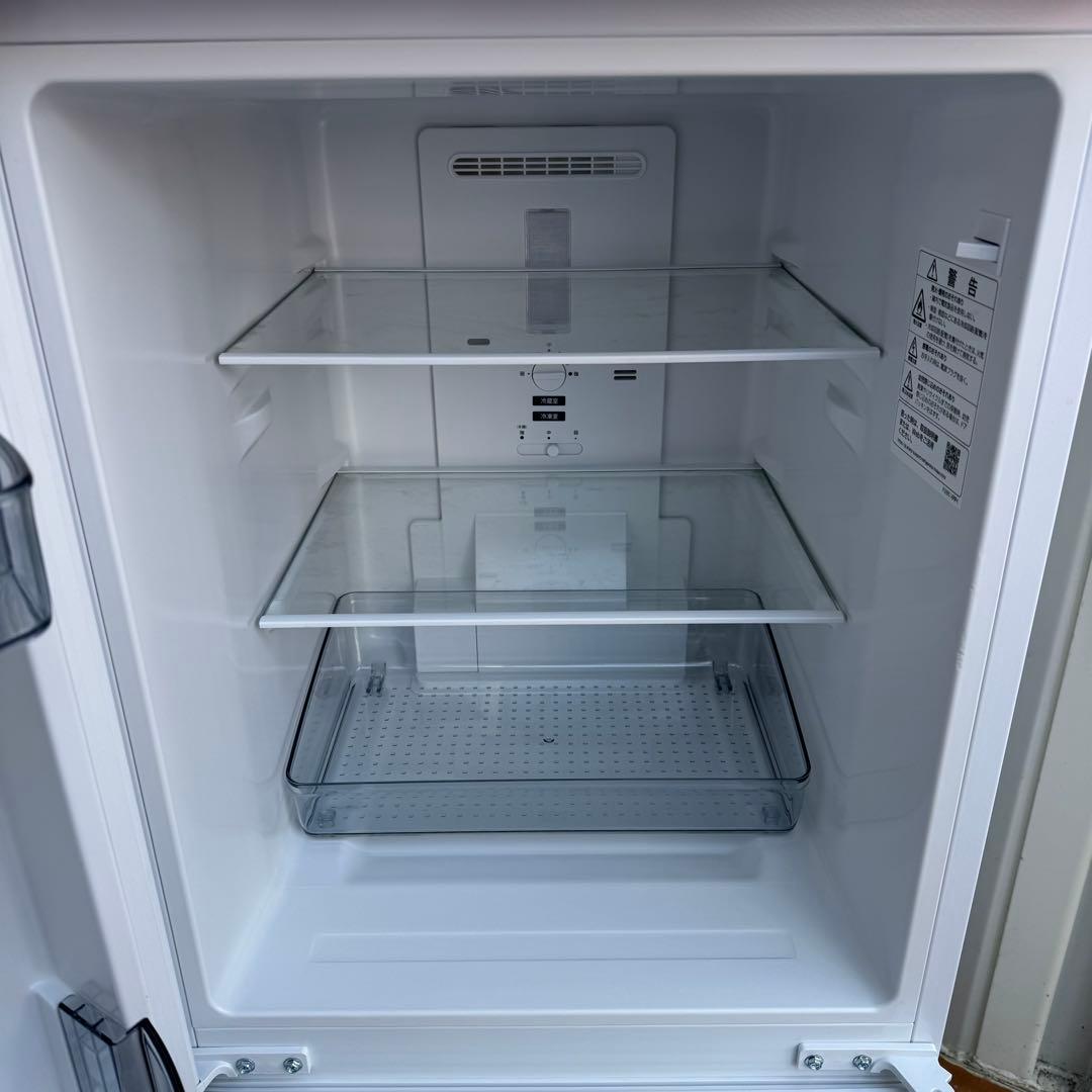 C7215★2022年製美品★シャープ冷蔵庫　右.左開き　マットホワイト　洗濯機