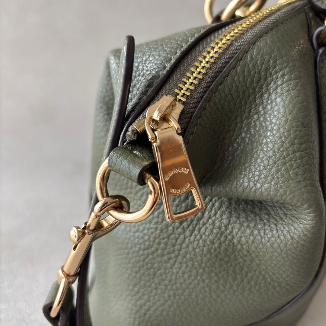 【美品】COACH オリーブグリーン ハンドバッグ