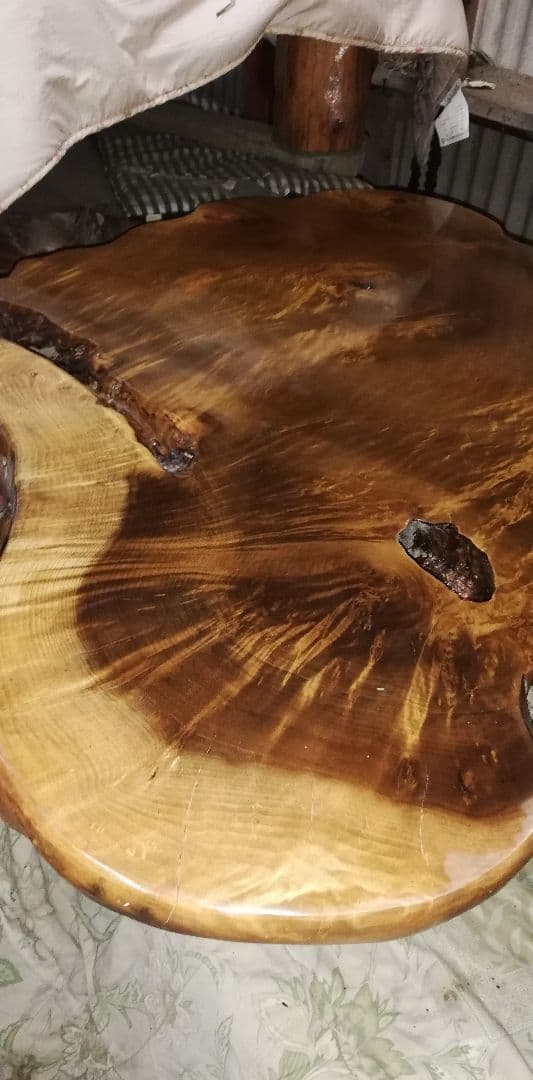 31   希な木目の座卓テーブル