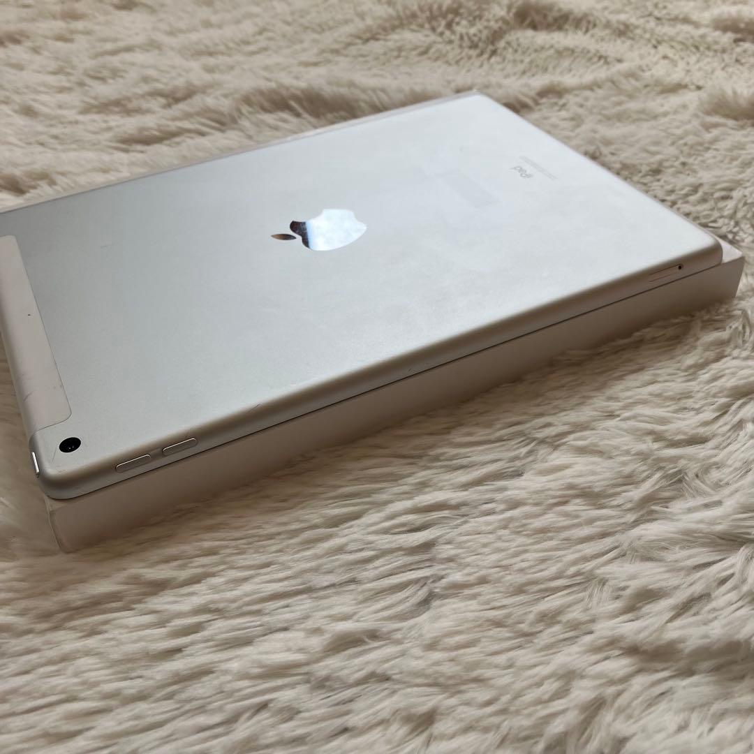 【完動品】iPad 第7世代 32GB SIMフリー 【すぐ発送】【付属品】