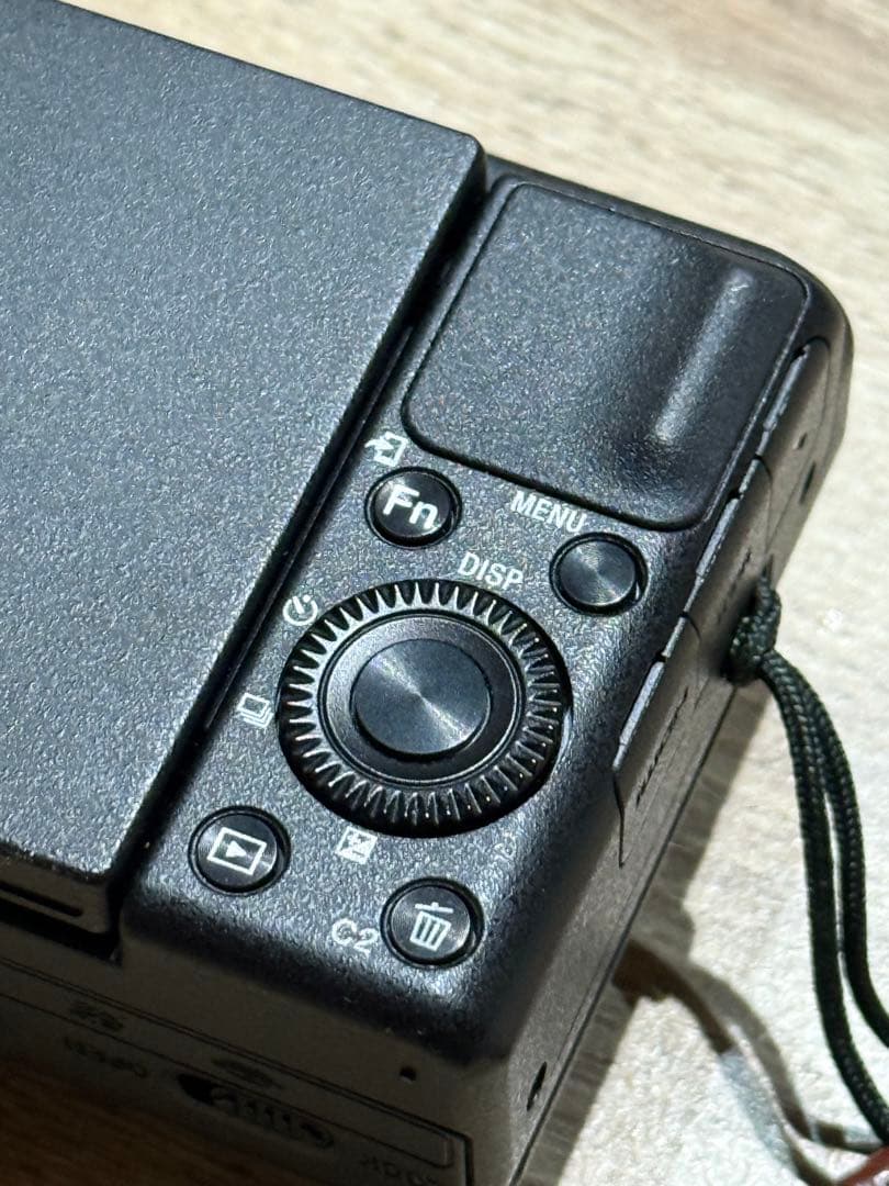 し*す様 美品　カメラ　SONY デジタルカメラ VLOGCAM ZV-1