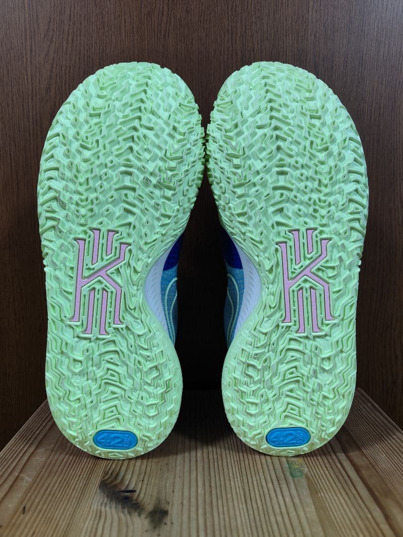 Nike Kyrie Low 4 ナイキ　カイリーロー4　27.0cm