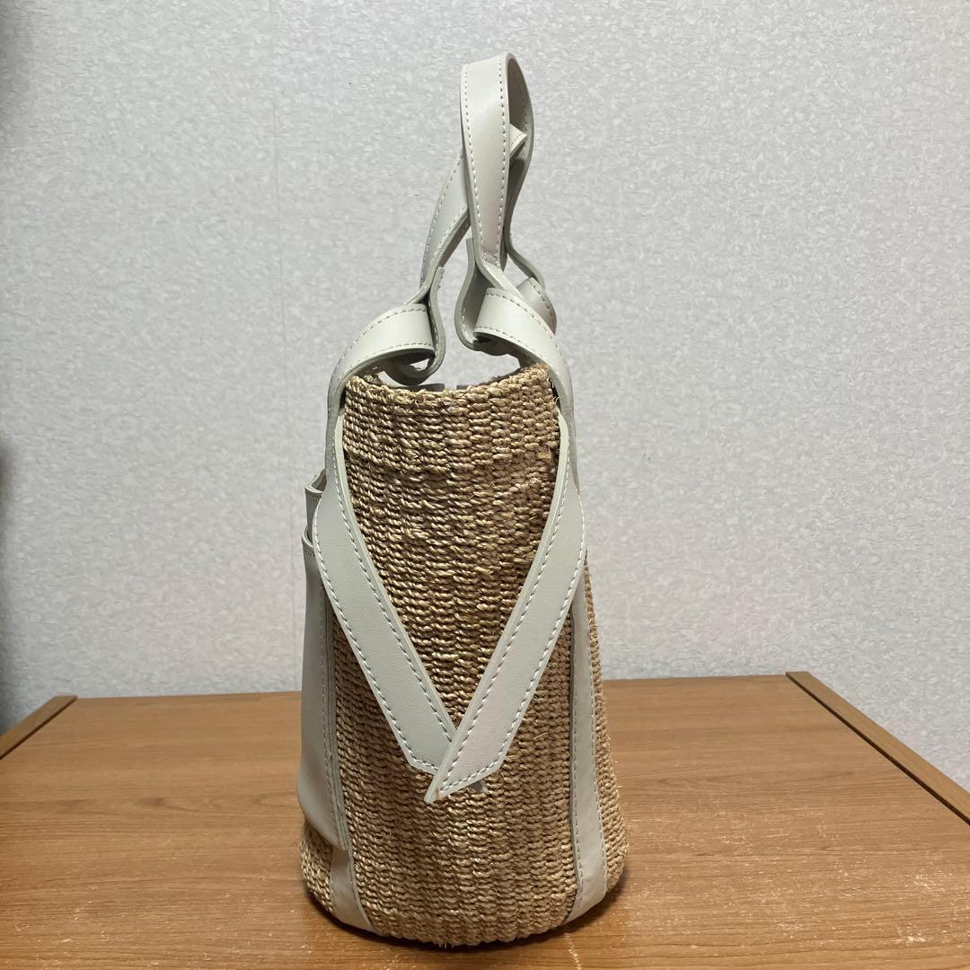 VIOLA DORO ヴィオラドーロ かごバック　白