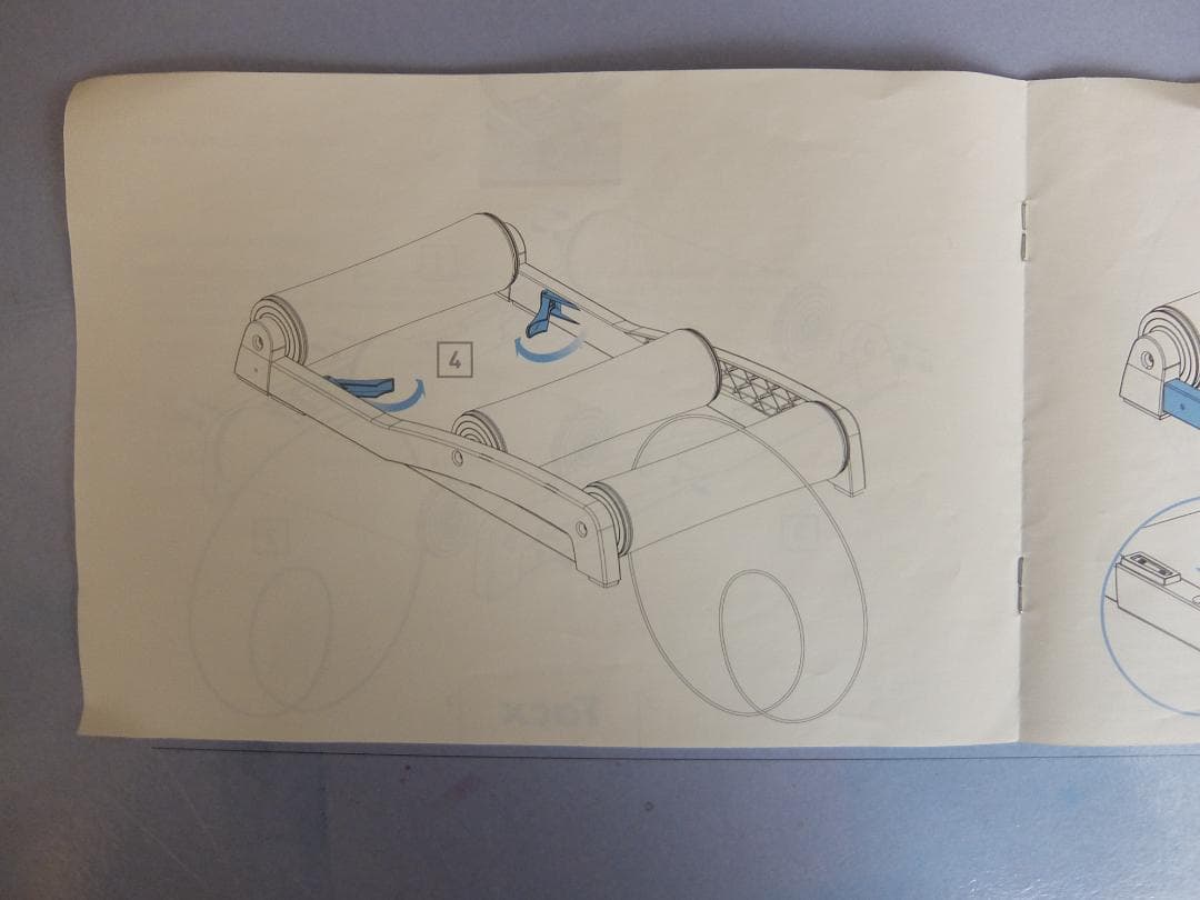 Tacx 3本ローラー 青と黒のコンビネーション