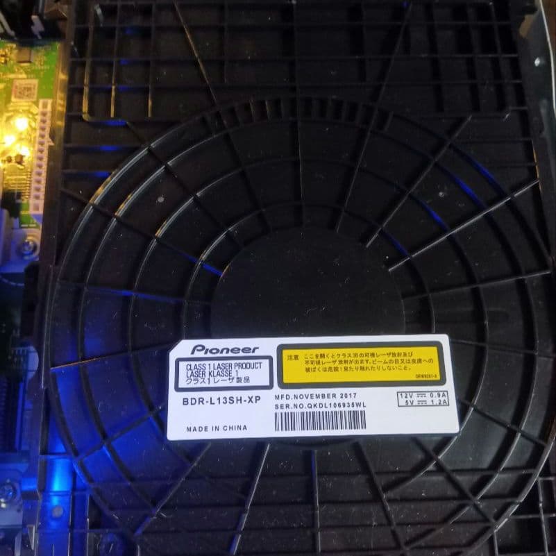 SHARP AQUOSブルーレイ　BD-NW1200 本体使用時間極少2