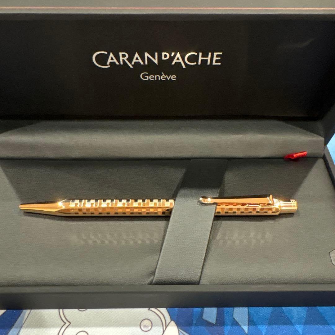 CARAN D'ACHE ボールペン エクリドール ダミエローズゴールド