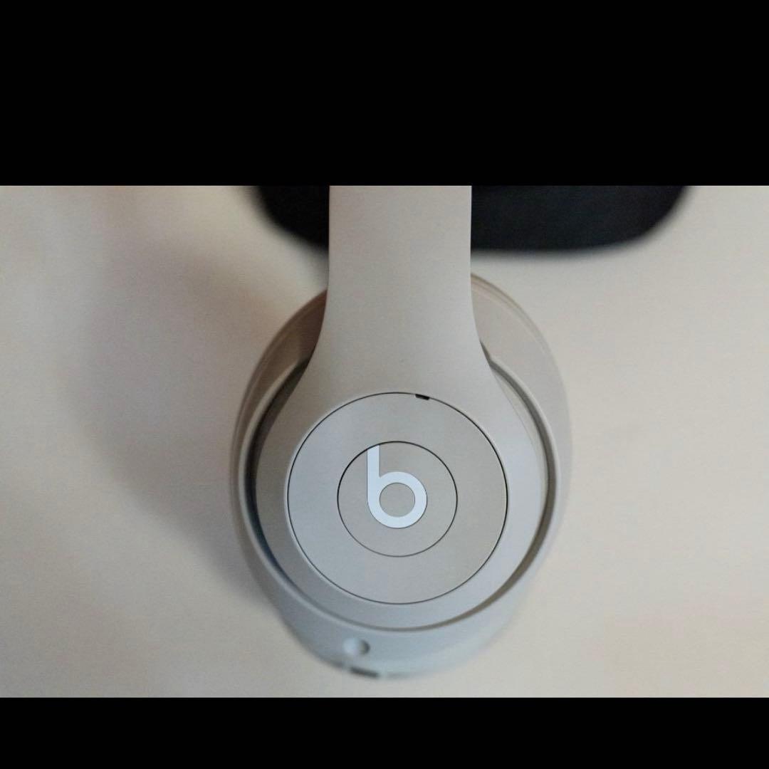 Beats Studio Pro サンドストーン