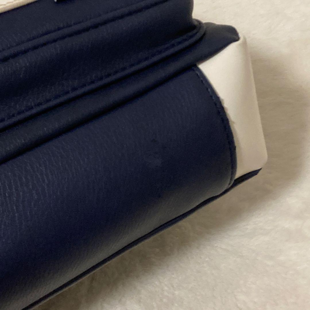 美品 カステルバジャック ショルダーバッグ Loren ローレン