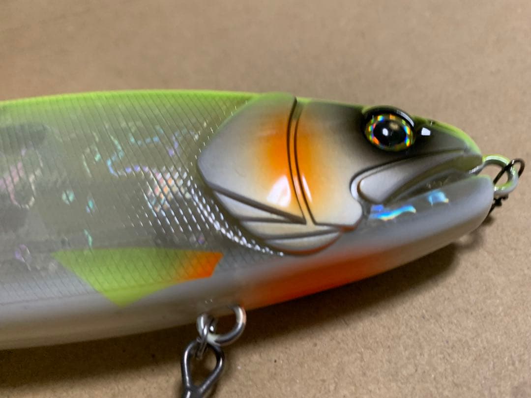 タックルBOX保管　 エバーグリーン　マドネスコラボ　バラム300