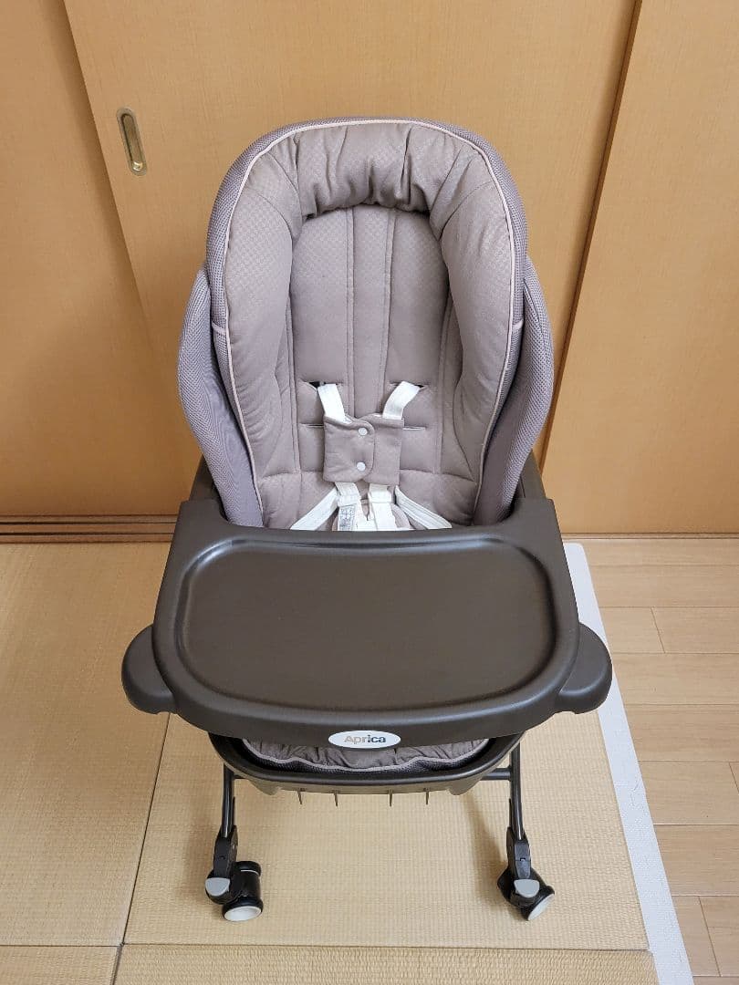 Aprica アップリカ ユラリズムオート