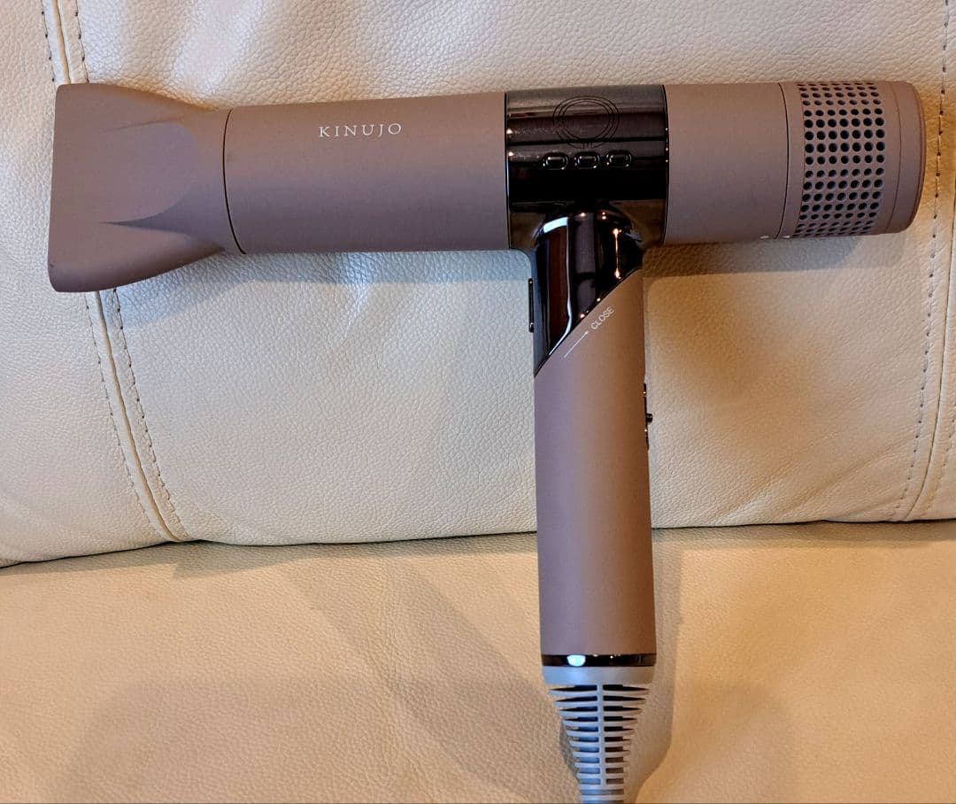 KINUJO ヘアドライヤー 本体　絹女　モカ