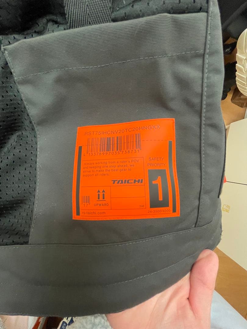 TAICHI バイクジャケット Mサイズ プロテクター付きインナージャケットなし