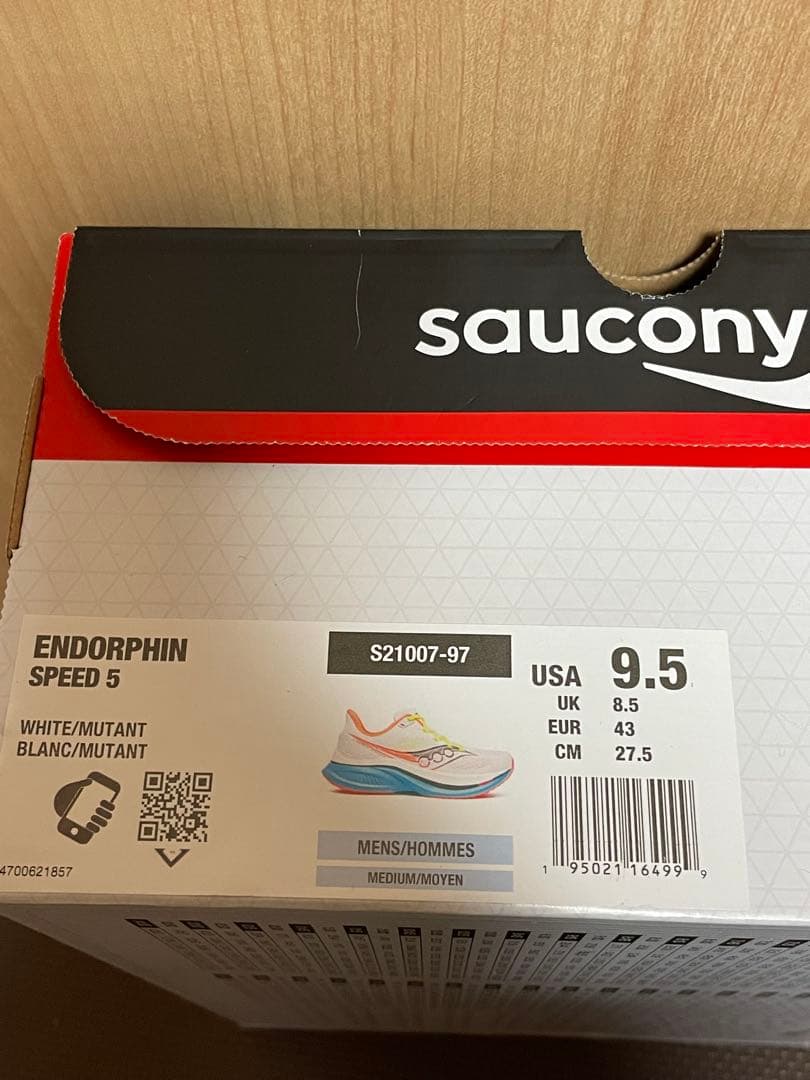 saucony サッカニー　エンドルフィンスピード5
