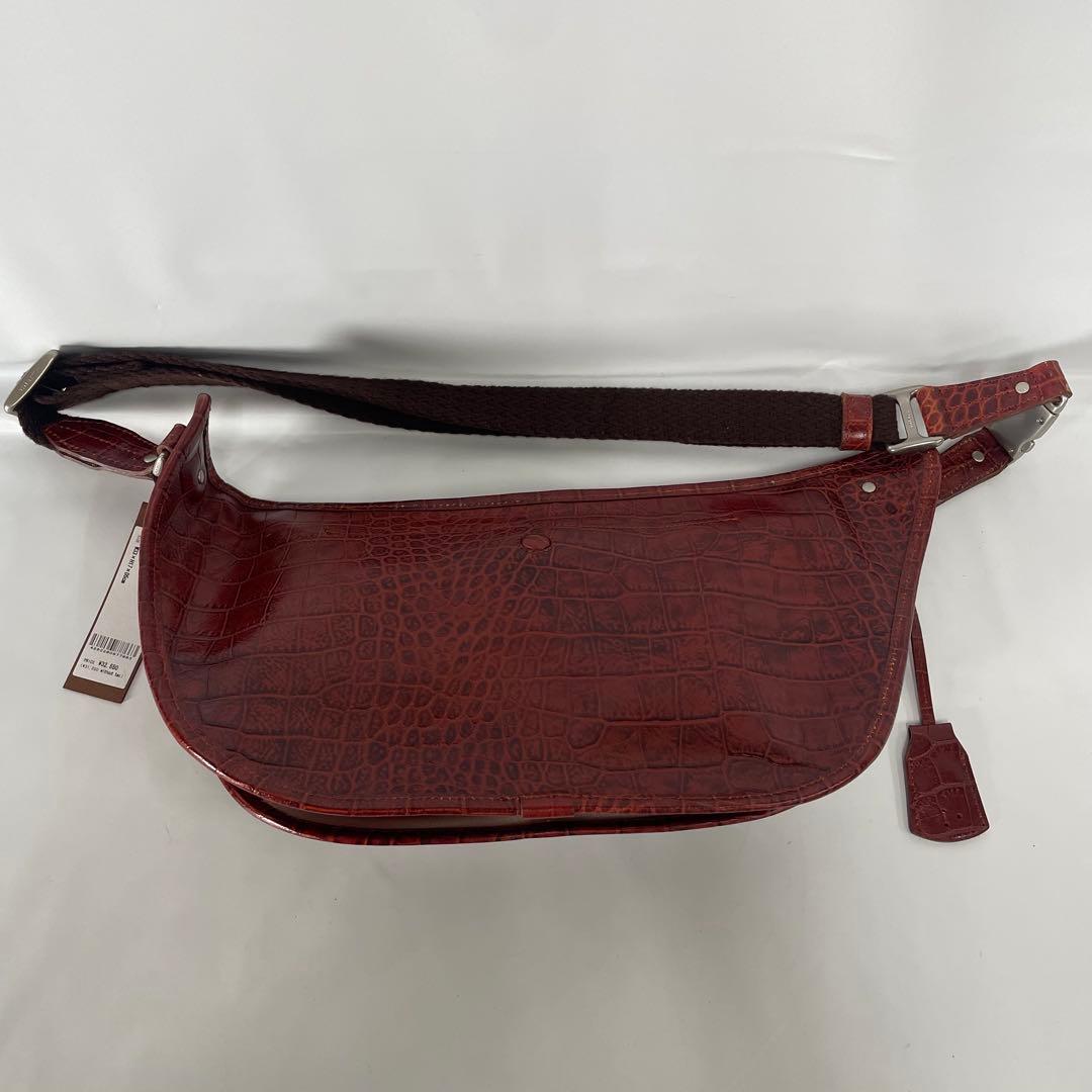 アニアリ フラップ式 アイディアルコンピレーションレザー 牛革 ボディバッグ 赤