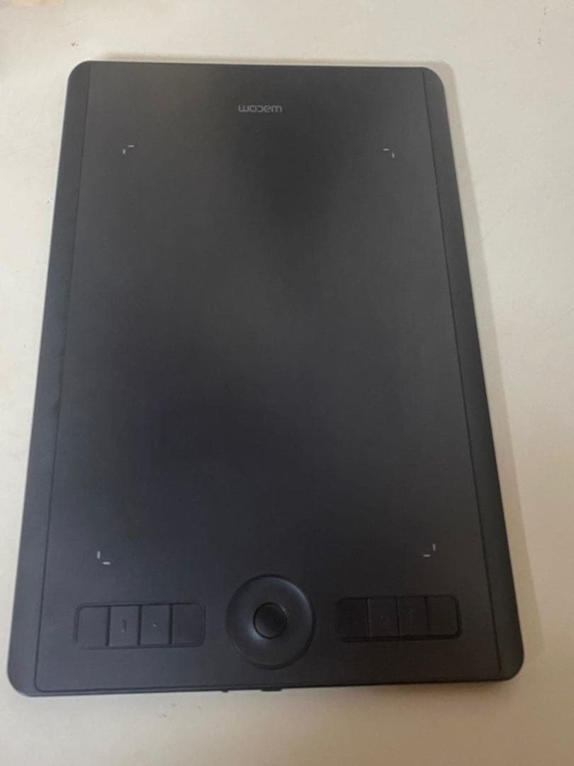 Wacom Intuos Pro Medium PTH-660 本体のみ送料無料