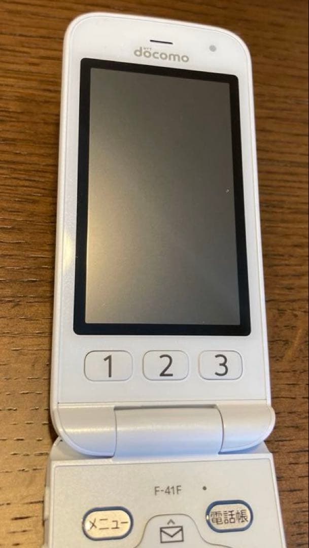 docomo らくらくホン F-41Fセット ホワイト