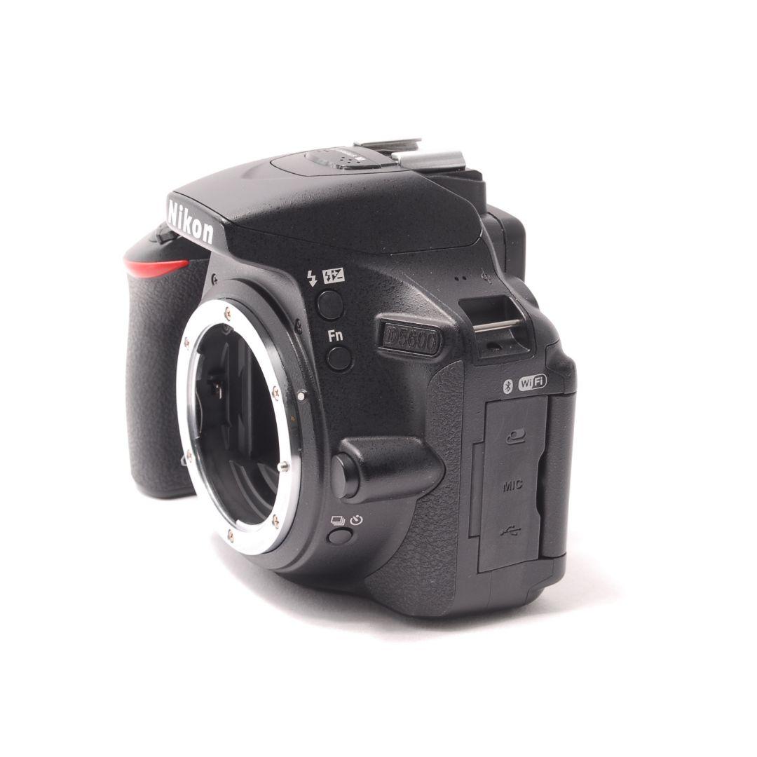 ❤即購入1000円OFF❤ニコン Nikon D5600 美品 最高の一枚へ。