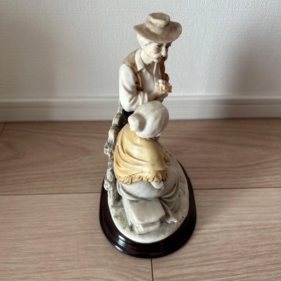 Giuseppe Armani フィギュリン 男女の会話