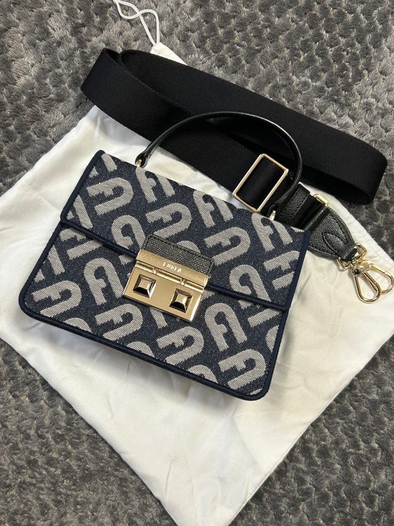 FURLA ショルダーバック　デニム　ネイビー　フルラ　ベラ