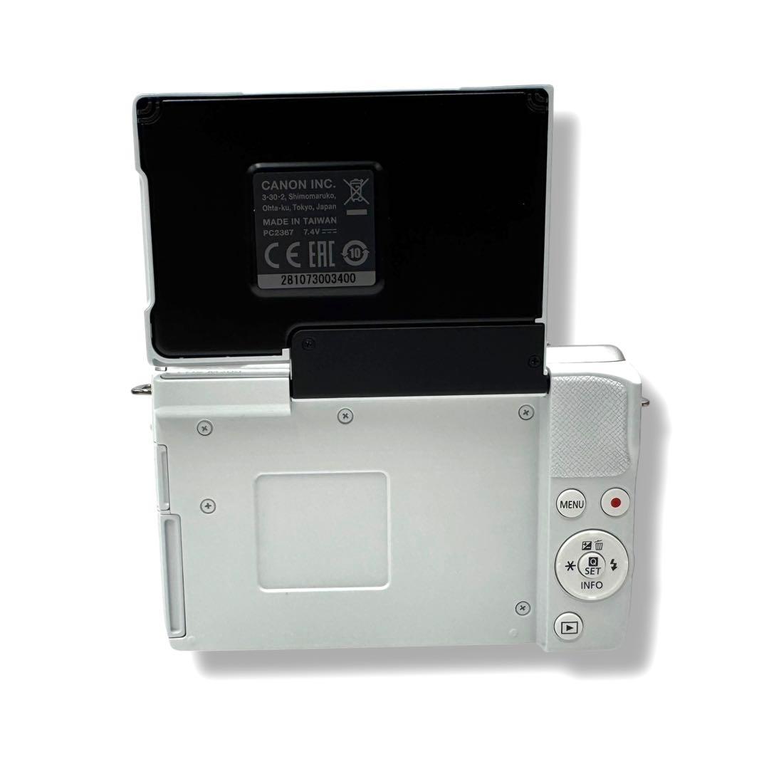 ほぼ未使用 CANON キヤノンEOS M200 レンズキット ホワイト