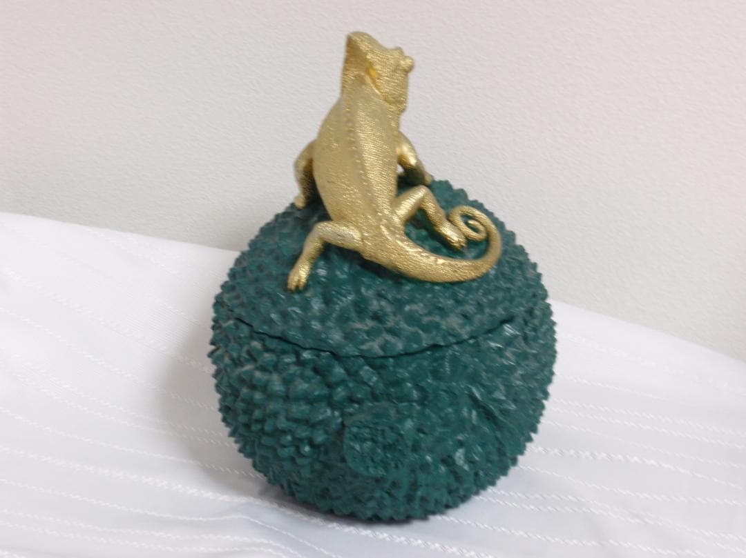 Colmore カメレオン デコボックス グリーン