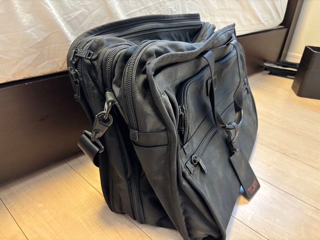 TUMI ビジネスバッグ ブラック　22121DH