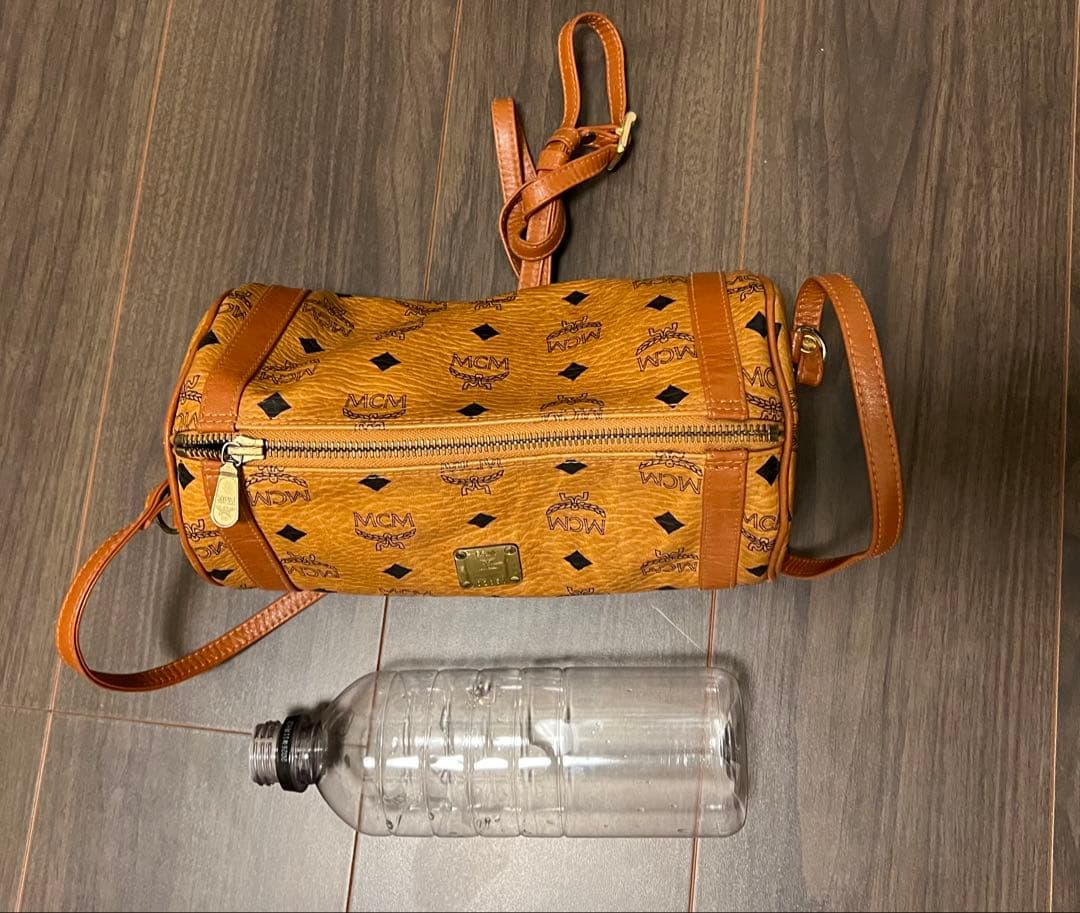 MCM ブラウンレザー ショルダーバッグ