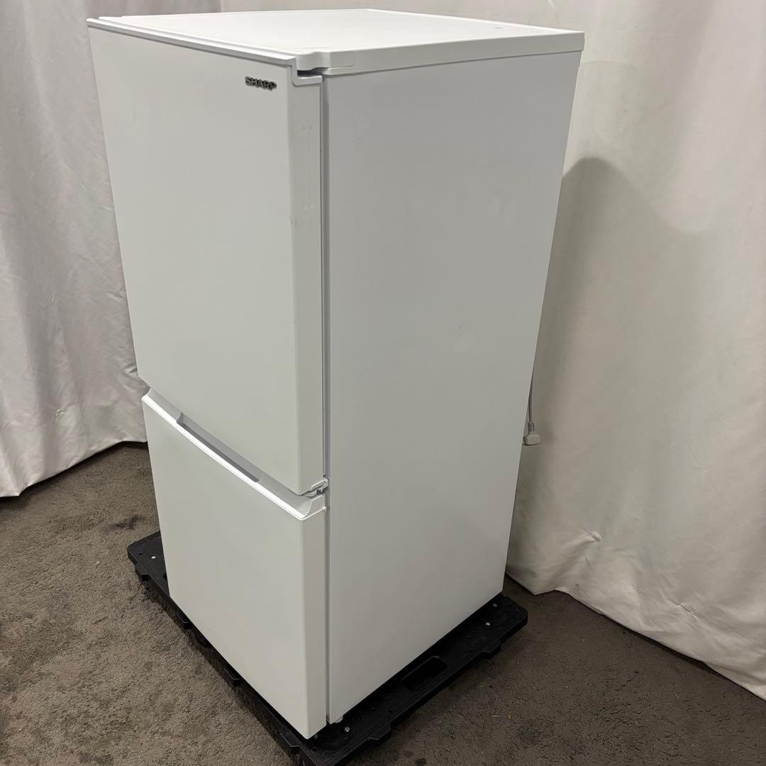 ★153　冷蔵庫　SHARP　一人暮らし　綺麗　安い　中古　設置無料　両開き
