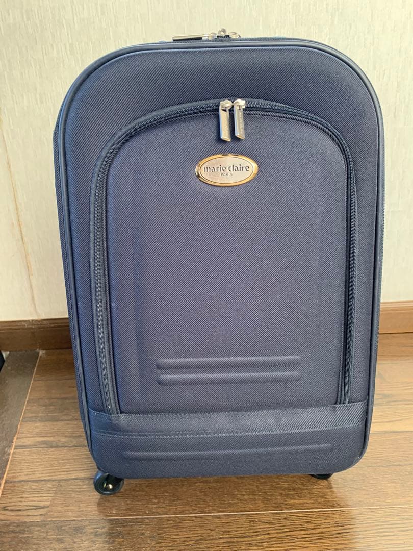 【希少品】marie claire ネイビー 中型スーツケース
