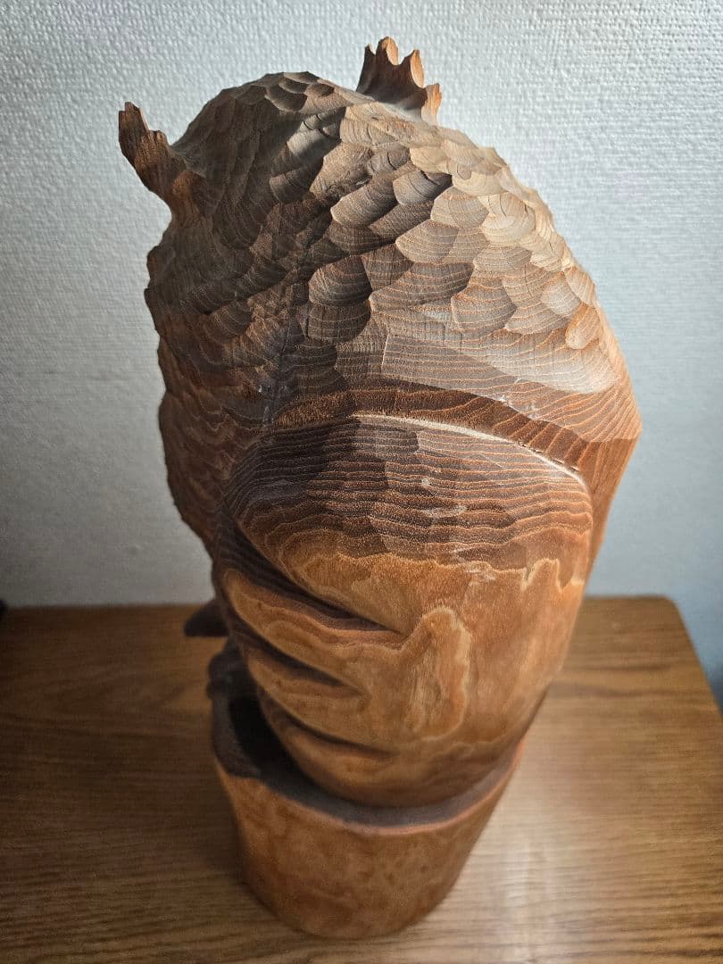 木製一刀彫　フクロウと魚の彫刻　最終値下げ