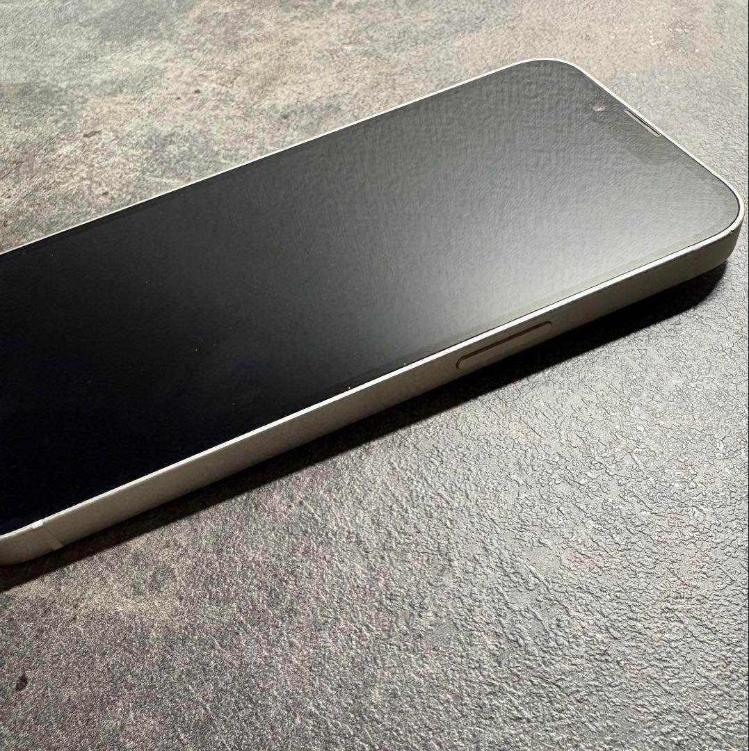 Apple iPhone 13 ホワイト　128GB 本体のみ