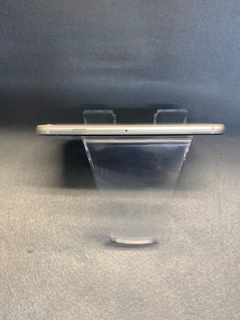 美品 国内版 SIMフリー iPhoneSE 第3世代 128GB