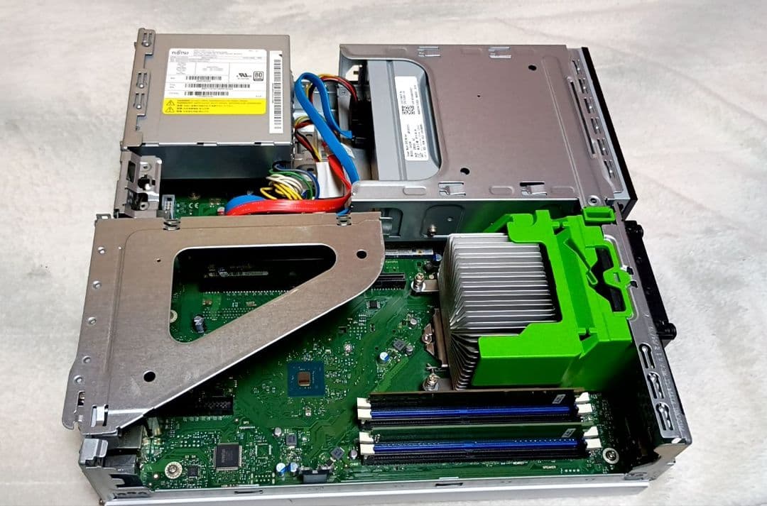 あ*か様 富士通　ESPRIMO D588/VX （Office付）