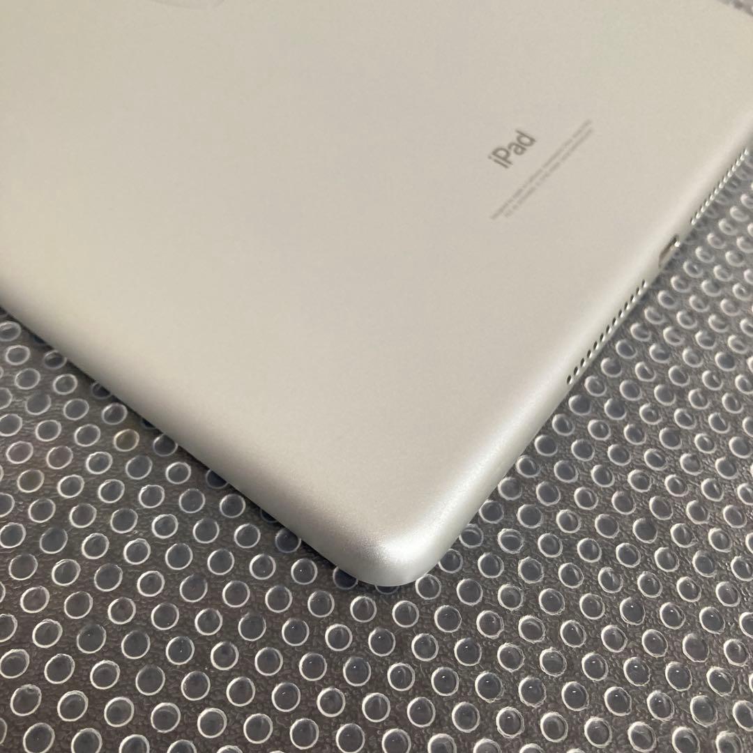 838【早い者勝ち】電池ほぼ新品☆iPad6第6世代 32GB WIFIモデル☆