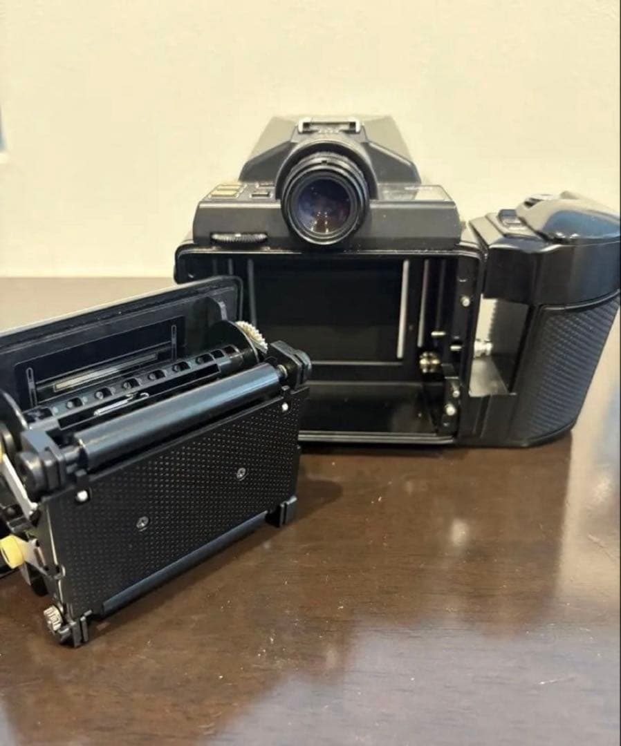 ジャンク品　通電確認済みPENTAX645 一眼レフ　中判カメラ　フィルカメラ